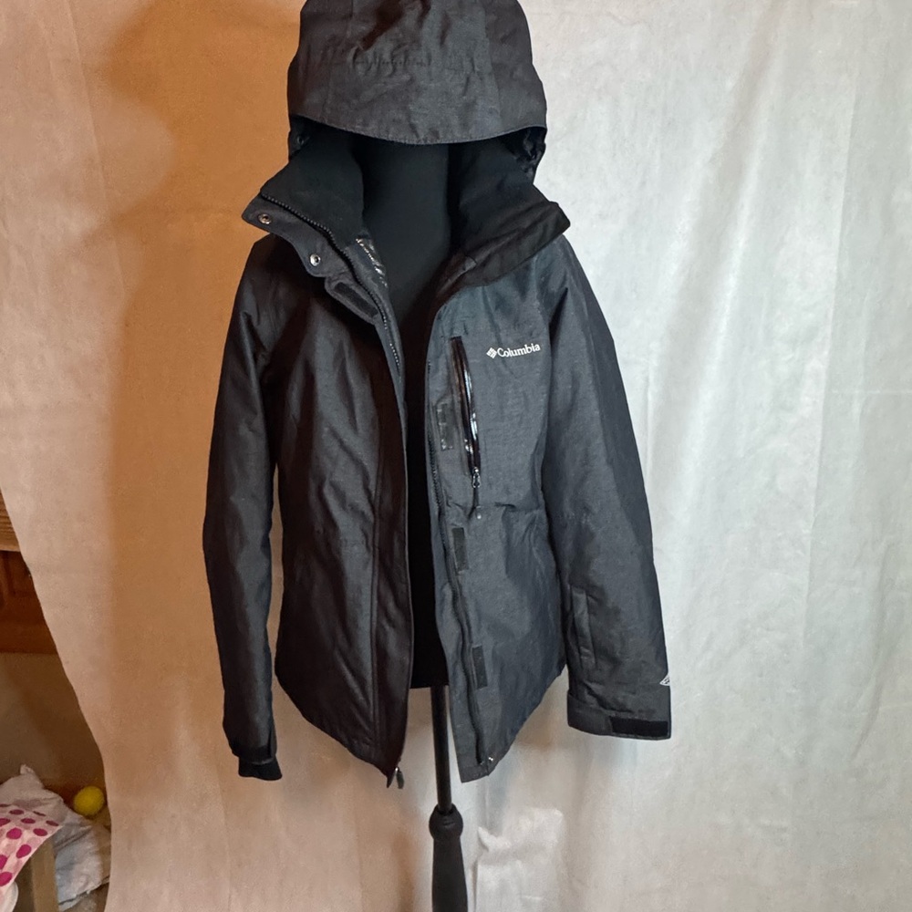 Columbia Women’s Black Hooded Waterproof Coat